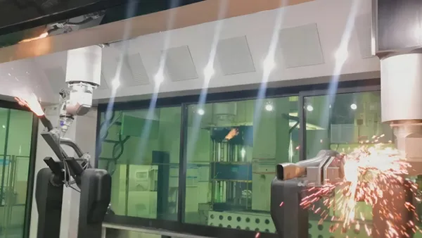 Controllo di tracciamento a doppio percorso ad alta velocità