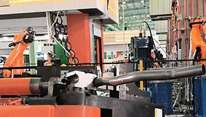 Fase di curvatura del tubo